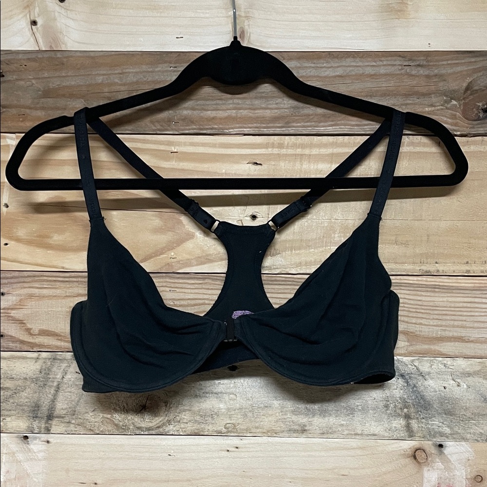 Victoria's Secret size 38C Black Underwire Bra with Front Closure